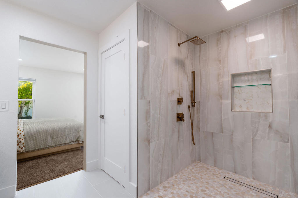 Tahquitz River Estat - Residential