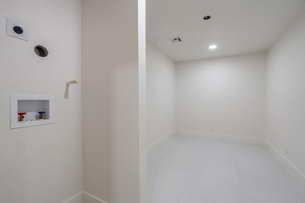 Tahquitz River Estat - Residential