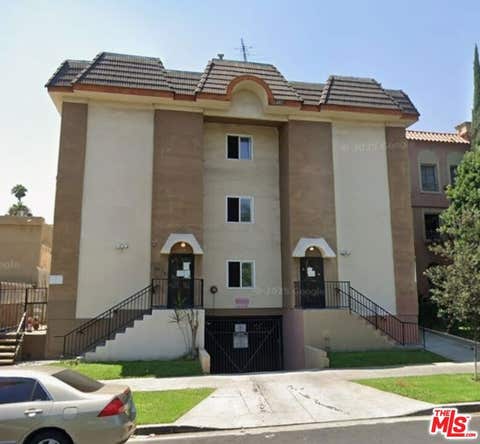 Photo of 545 S Manhattan Place #11, Los Angeles, CA 90020 (MLS # 26867559)