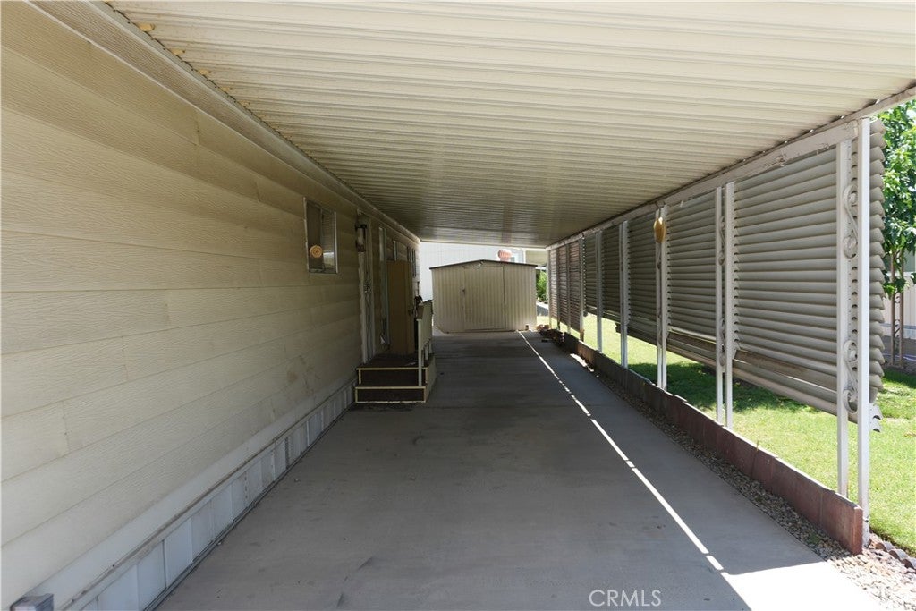 15940 Stoddard Wells 105