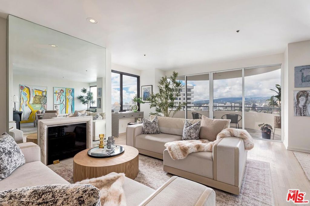 Photo of 10560 Wilshire Boulevard #1703, Los Angeles, CA 90024 (MLS # 26637431)