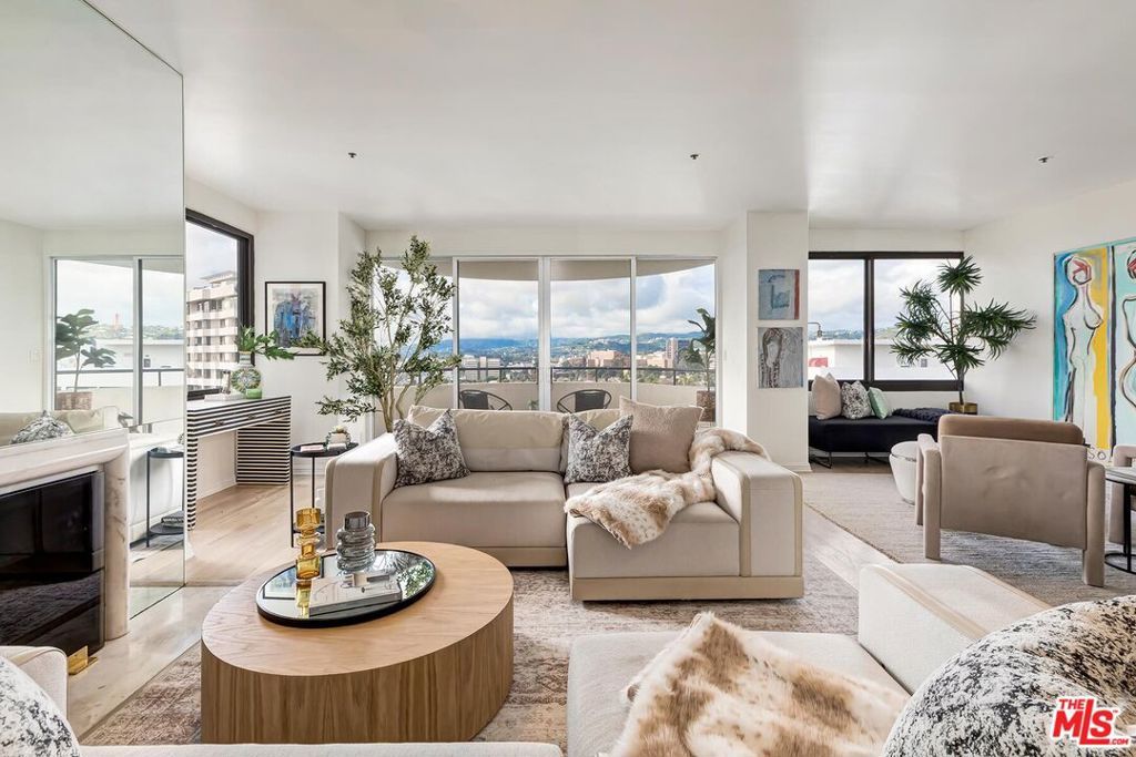 Photo of 10560 Wilshire Boulevard #1703, Los Angeles, CA 90024 (MLS # 26637431)