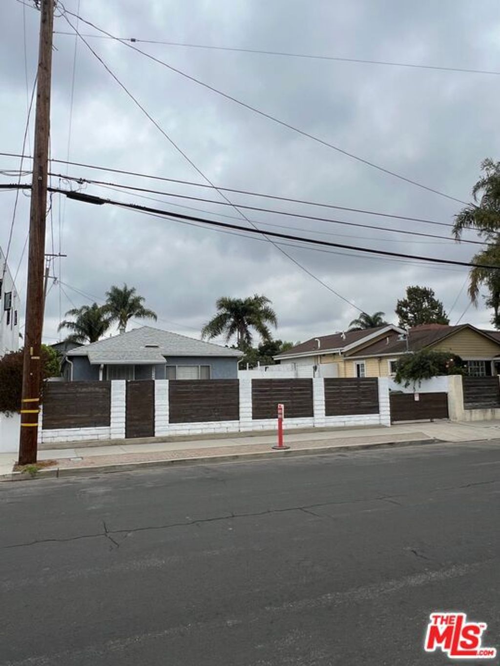 Photo of 1526 Penmar Avenue, Venice, CA 90291 (MLS # 25598465)
