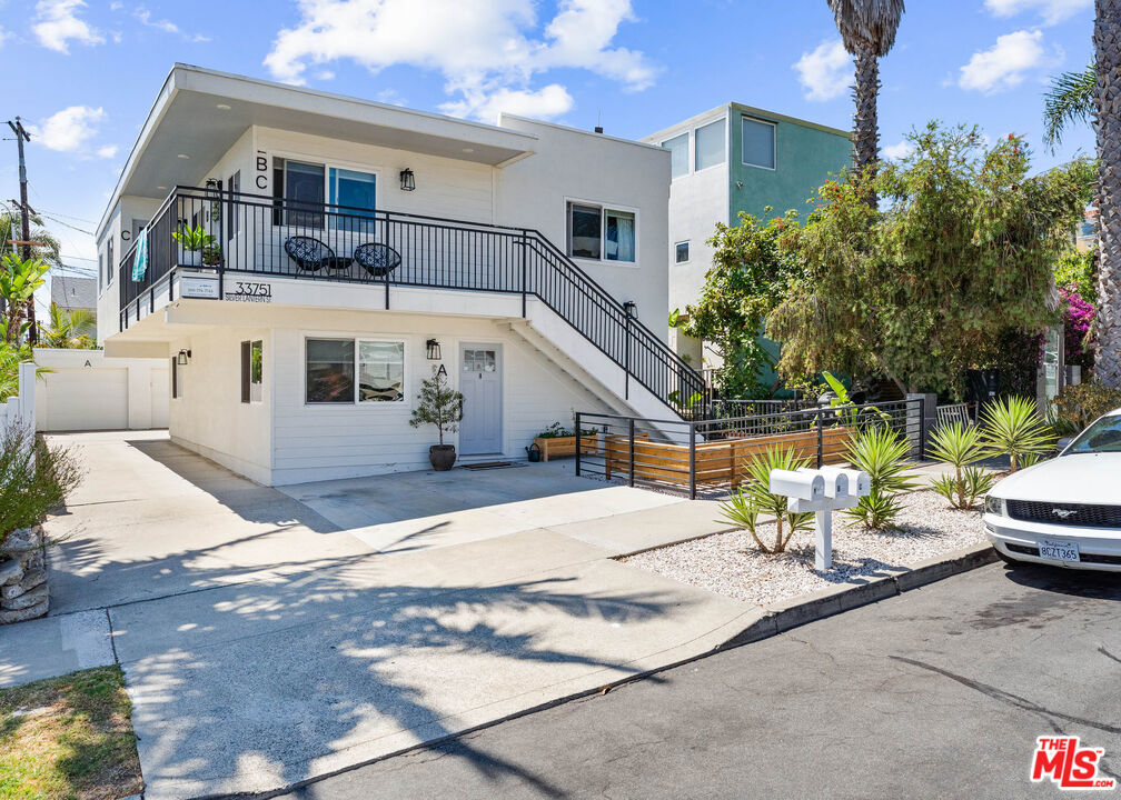 33751 Silver Lantern Street