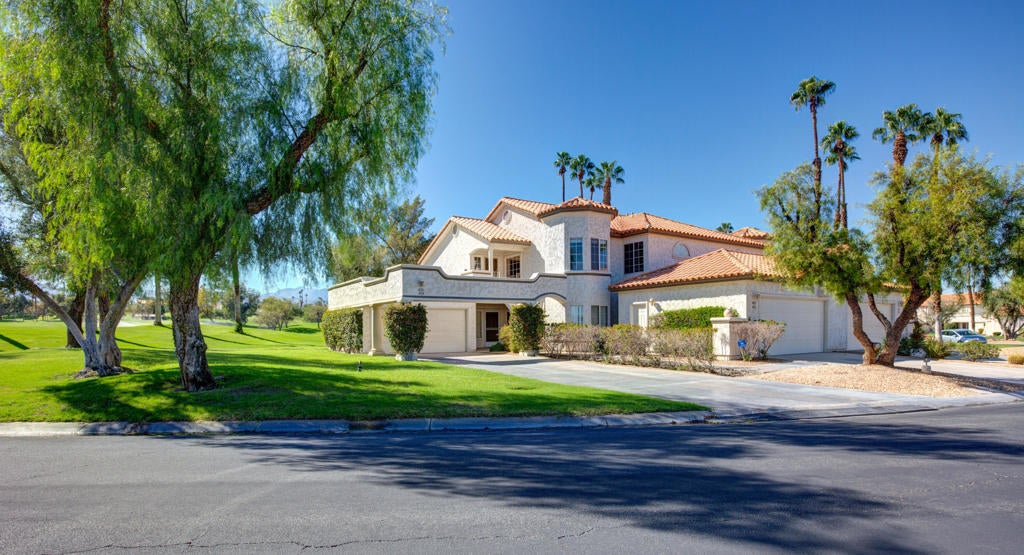 415 Desert Falls Drive N