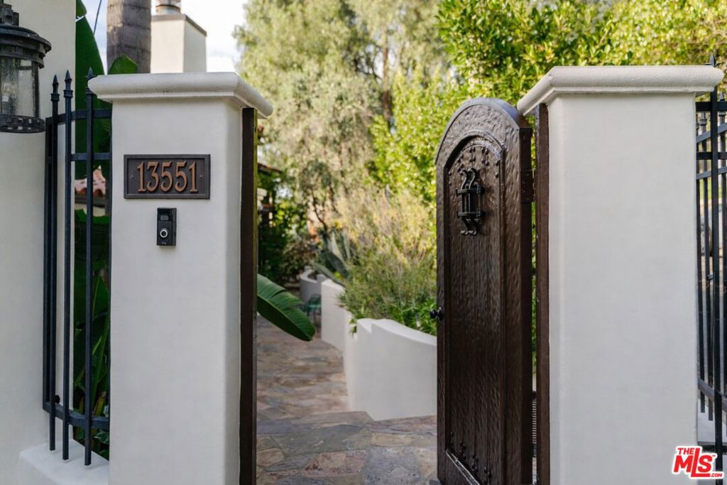 13551 Cheltenham Drive