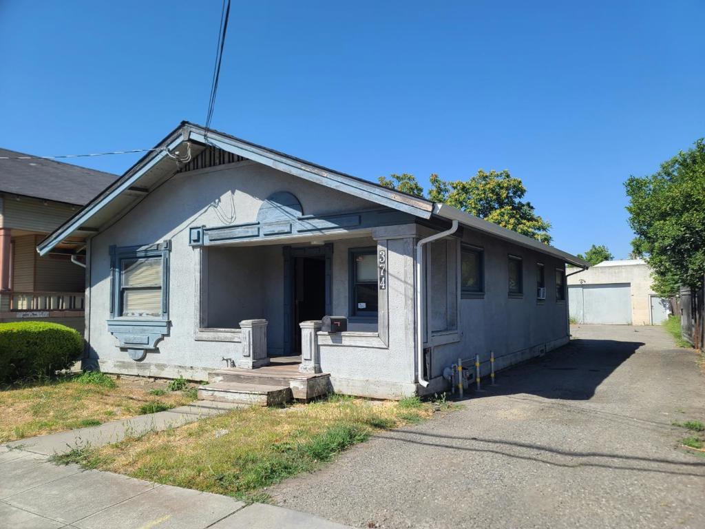 **Prime Commercial Property for Trade Contractors** Are you a construction trade contractor looking for the perfect base to run your operations? Look no further! This versatile property offers a unique blend of vintage charm and practical functionality. Key Features: +/-832 sqft vintage home,repurposed into a 4-room office. Includes a full bathroom with a shower and a kitchen, providing all the comforts you need while running your business. Ample Storage and Parking: With approximately +/-2,700 sqft of secured yard space and driveway and +/-1,200 sqft cinder block warehouse you'll have plenty of room for storing materials, equipment, and vehicles. This secure area ensures your valuable assets are well-protected. Nestled on the edge of downtown San Jose, just blocks from Highway 280 and Bird Avenue, this property offers excellent accessibility and convenience with this central location. This property is an exceptional opportunity for trade contractors to establish a well-organized, efficient base of operations in the heart of San Jose. Don't miss out on this rare find the perfect mix of office, storage, and location for your growing business!