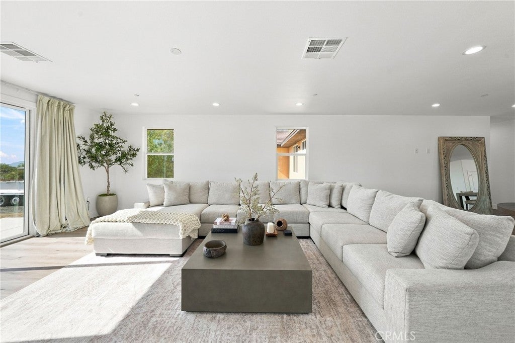 22443 Wybenga Lane