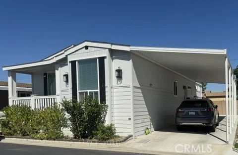 MLS: OC26217001