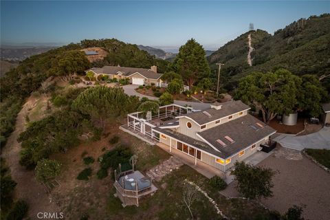 Tiny photo for 2650 Skyview Trail, San Luis Obispo, CA 93405 (MLS # SC25116314)