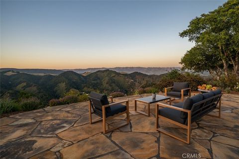 Tiny photo for 2650 Skyview Trail, San Luis Obispo, CA 93405 (MLS # SC25116314)
