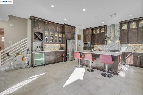 37515 Sea Bank St Newark CA 94560