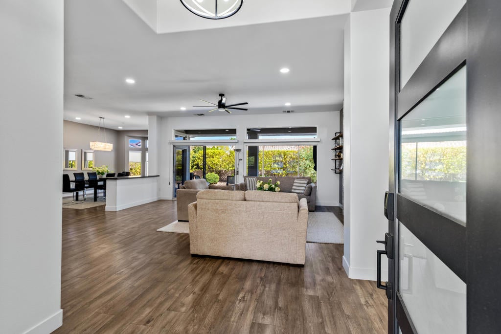 78576 Bougainvillea Drive