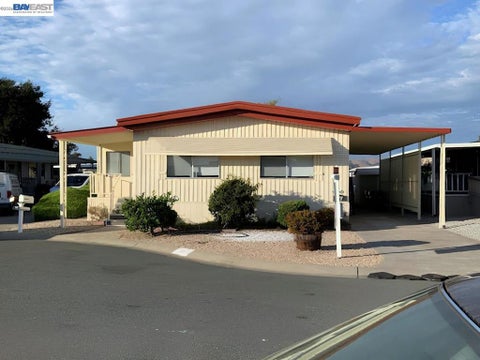 Photo of 4141 Deep Creek Rd, Fremont, CA 94555 (MLS # 41146865)