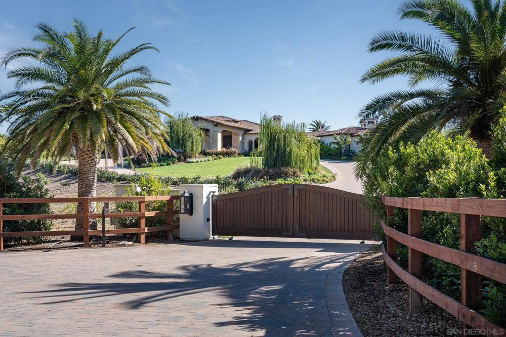 7029 31 Las Colinas