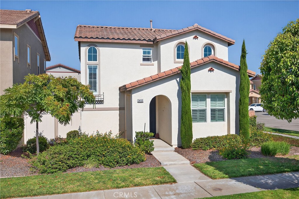 Welcome to 3459 N. Oxnard Blvd. This beautiful corner lot single-family home features 4 bedrooms, 2.5 bathrooms, with 1,987 sqft. of living space. The large open floor plan offers a main floor bedroom/office and bathroom, huge family room with built-in entertainment center, stunning porcelain tile wood-like floors, and kitchen with island. The kitchen has granite counters, stainless steel appliances with included refrigerator, reverse osmosis system, and pendant lighting. The slider opens to a large entertaining area with two sections of artificial grass. Lots of privacy as you have no neighbors to the side. The large master bedroom features a spacious master bathroom with quartz countertops, an upgraded tile shower, and a walk-in closet. The large laundry room with the included washer and dryer is conveniently located upstairs along with 2 more secondary bedrooms and full bathroom.This home has a mix of custom window coverings and plantation shutters throughout, recessed lighting & ceiling fan hook-ups in all rooms plus A/C too. VA and FHA approved! The Riverpark community is conveniently located near schools, walking trails, several parks, barbecue areas, gazebo, fountains, basketball and tennis courts. Enjoy a short stroll to “The Collection” with the Century Theaters, Target, Whole Foods, Yardhouse, Lazy Dog Restaurant and much more. Easy access to 101 freeway. In Riverpark, you’re not just buying a home, you’re buying a lifestyle.