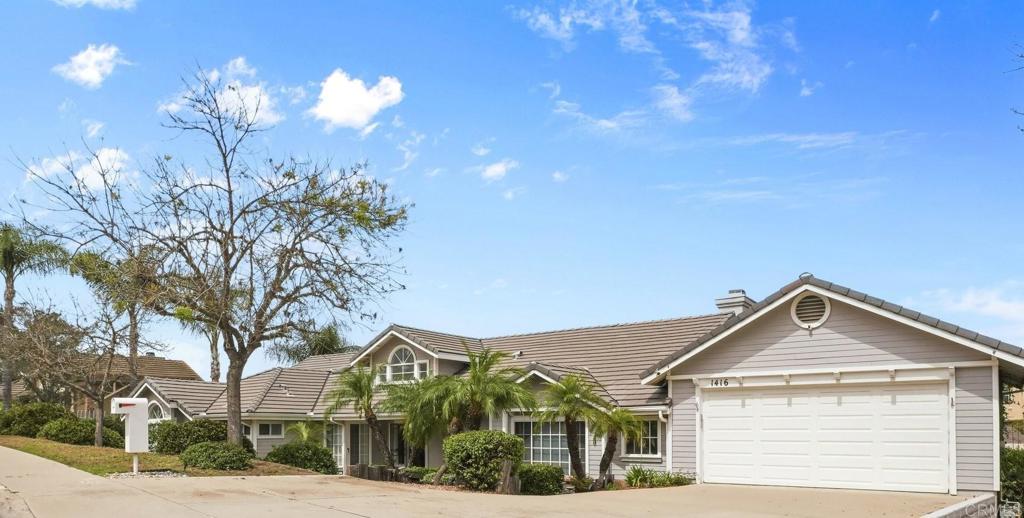 1416 W Country Club Lane