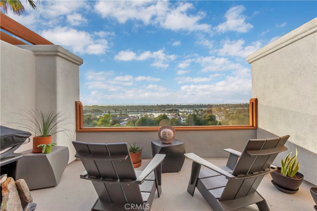 128 Villa Point Dr