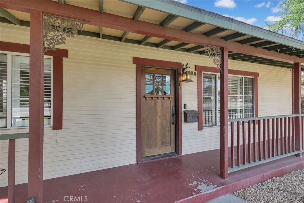 628 W Fern Avenue