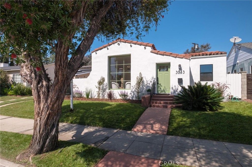 Photo of 3033 Urban Avenue, Santa Monica, CA 90404 (MLS # SB25223549)