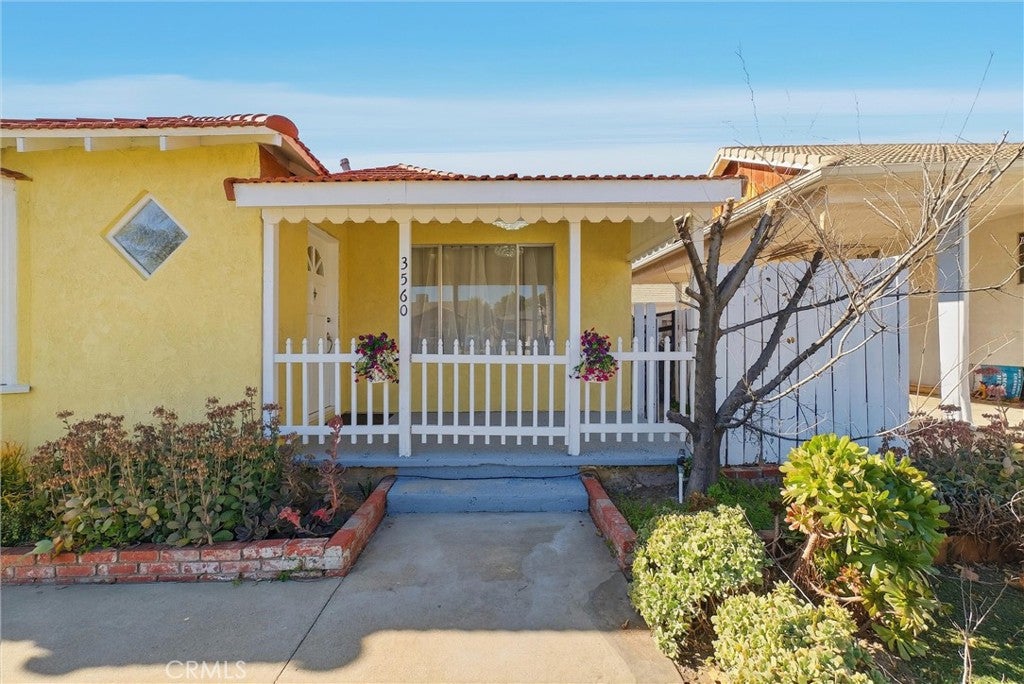 3560 N Mayfield