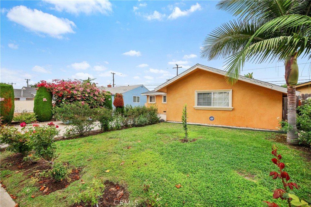 2612 Manhattan Beach Boulevard