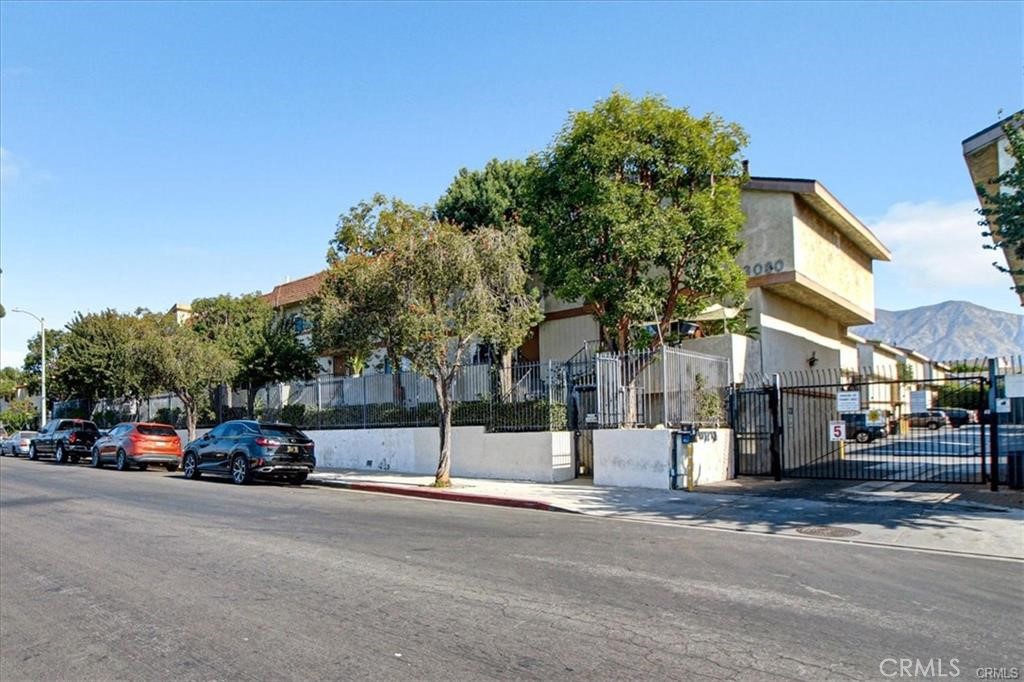 13080 Dronfield Avenue 13