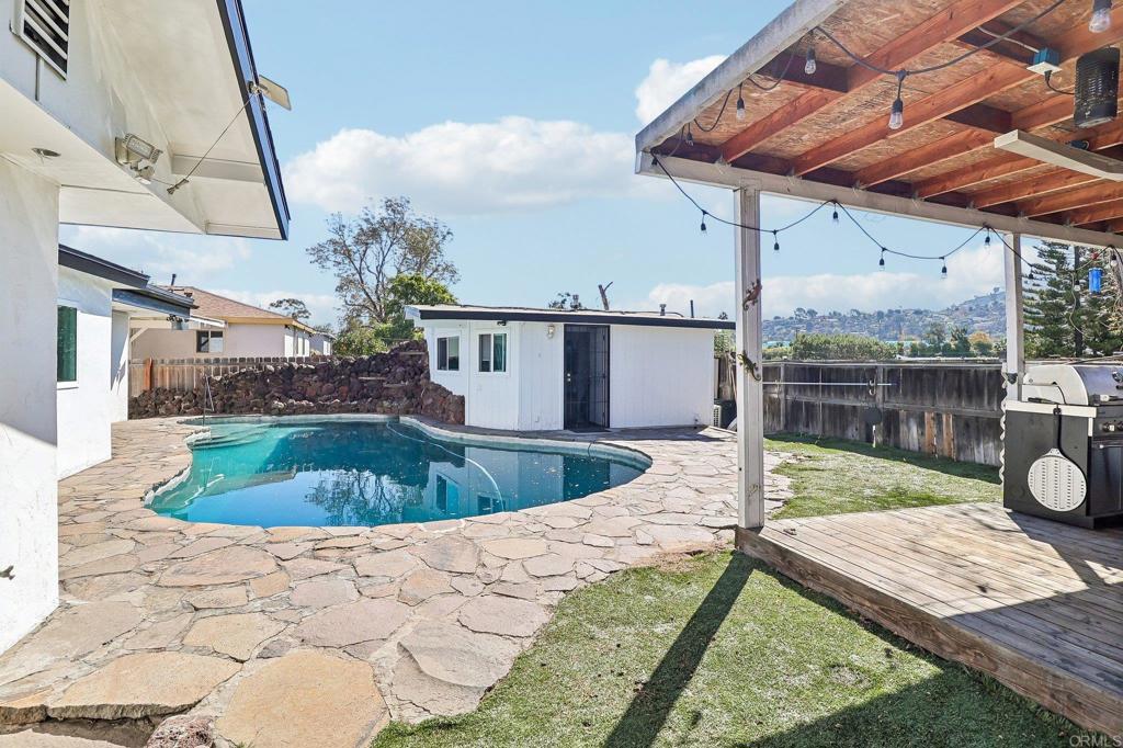 9535 Lakeview Drive