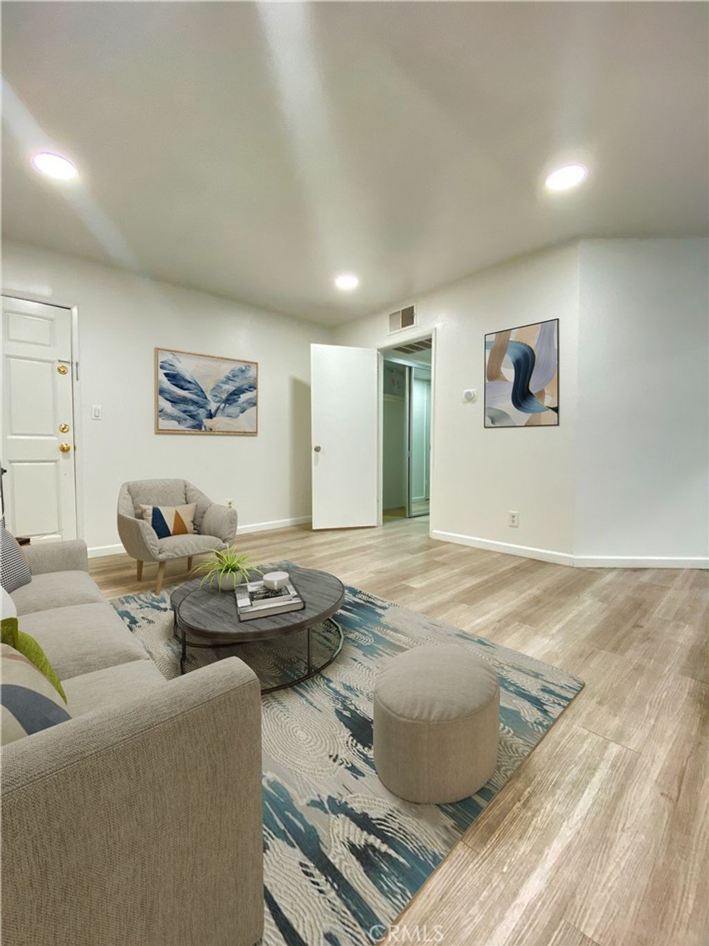 Photo of 18645 Hatteras Street #278, Tarzana, CA 91356 (MLS # SR26008446)