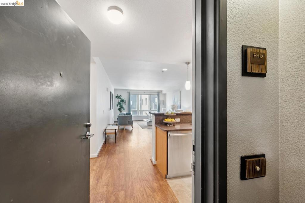 1511 Jefferson ST ST PH 12, Oakland CA 94612