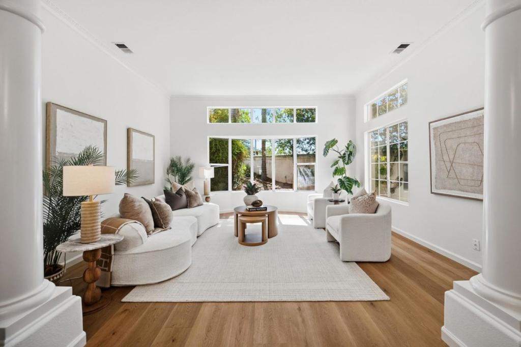 2112 Vizcaya Way