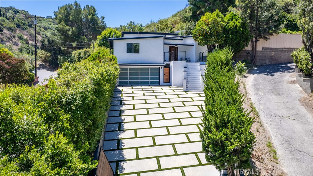 3675 Ventura Canyon