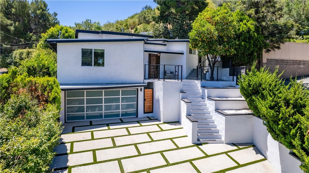3675 Ventura Canyon