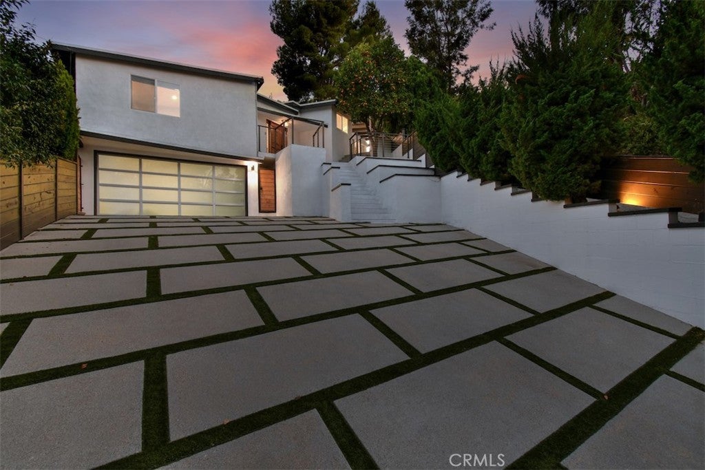 3675 Ventura Canyon