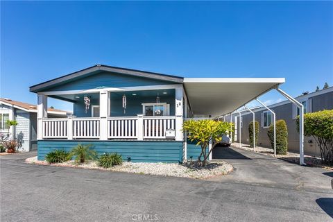 Photo of 18 Portola, San Fernando, CA 91345 (MLS # SR26000035)