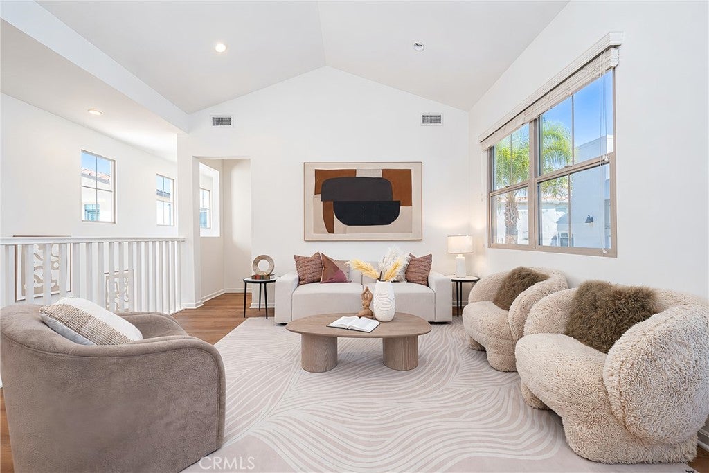 106 Bishop, Irvine CA 92620 - Photo 6