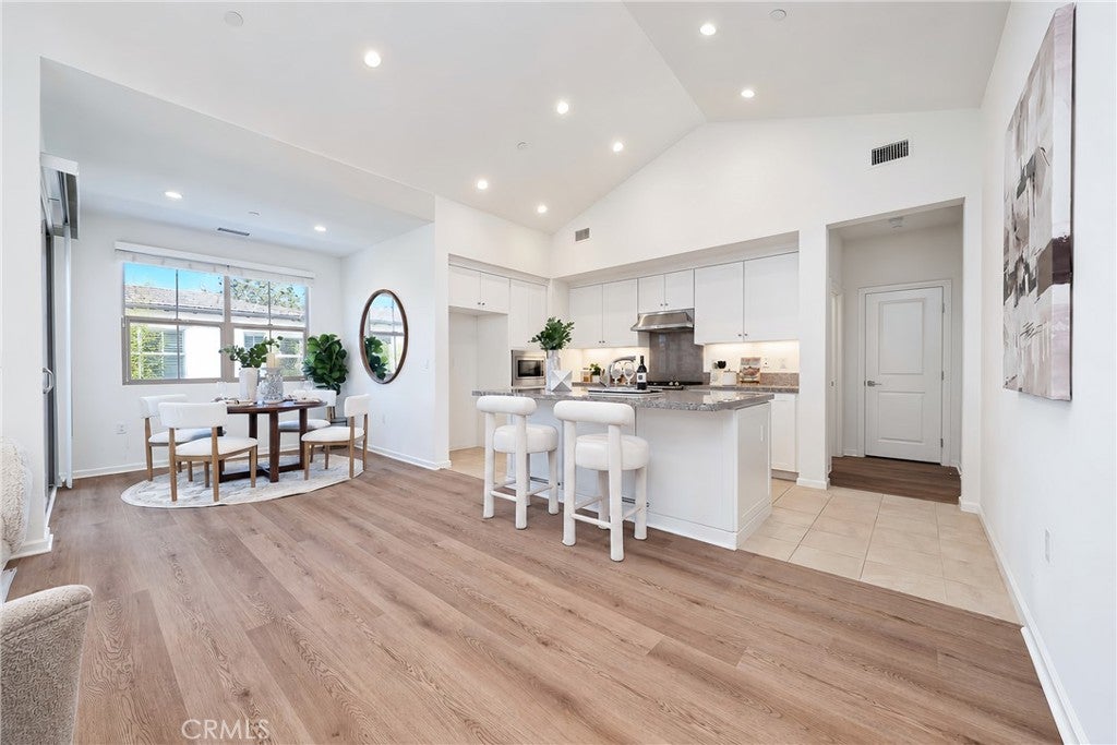 106 Bishop