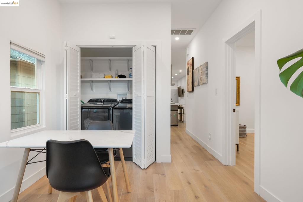 PIEDMONT AVENUE - Residential Income