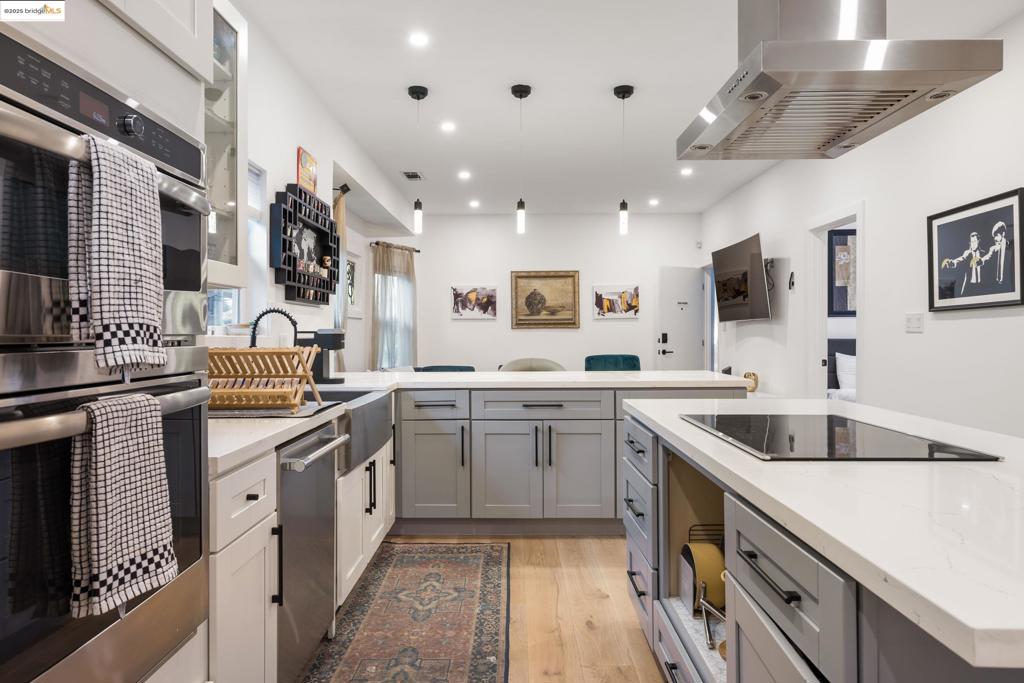 PIEDMONT AVENUE - Residential Income