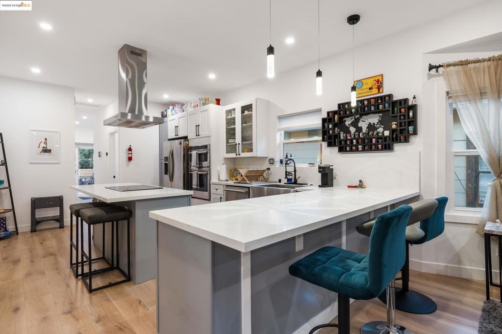 PIEDMONT AVENUE - Residential Income