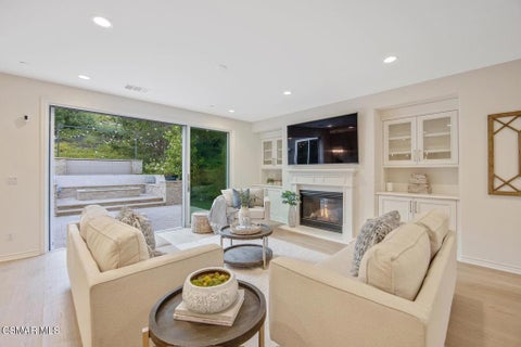 Tiny photo for 6845 Shadow Wood Drive, Moorpark, CA 93021 (MLS # 226002428)