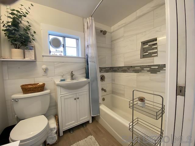 Coronado Village - Residential Lease