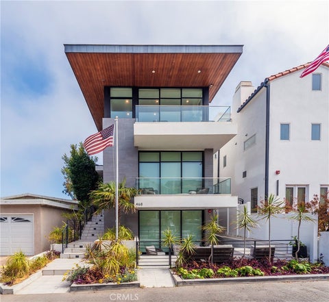 Photo of 468 30th Street, Manhattan Beach, CA 90266 (MLS # SB26175899)