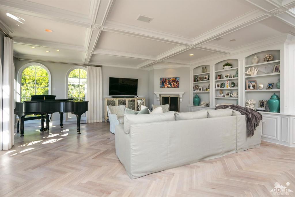 Pelican Point - Residential