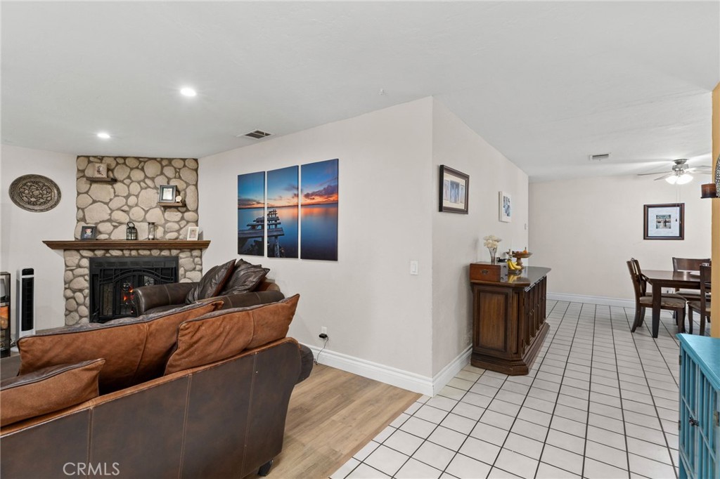 Properties 3 1552 Russell Place
