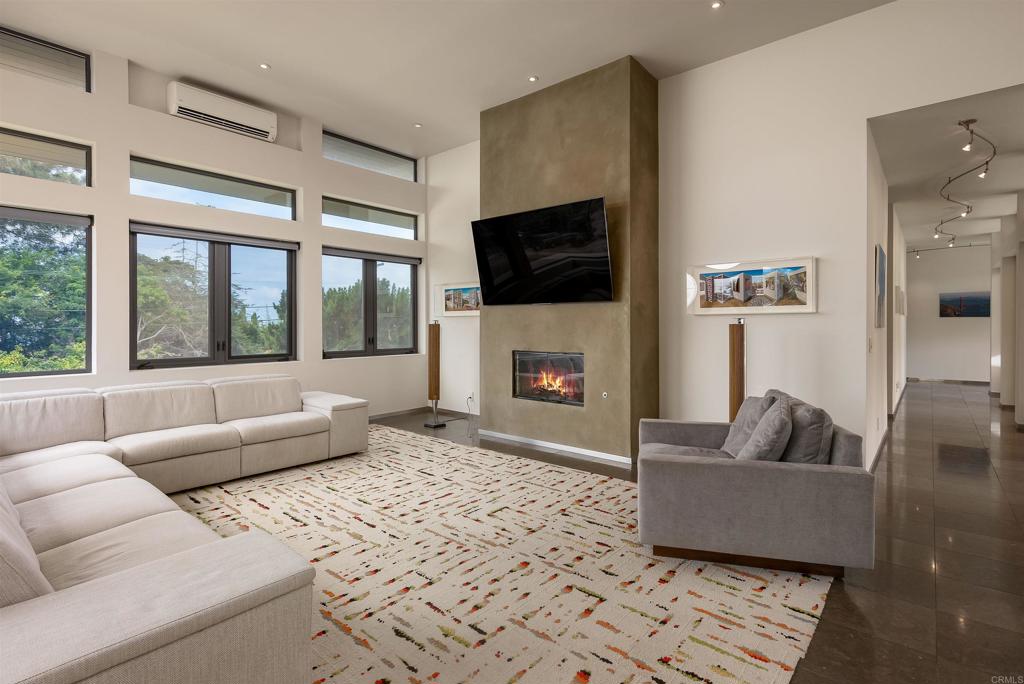 602 Glenmont Dr