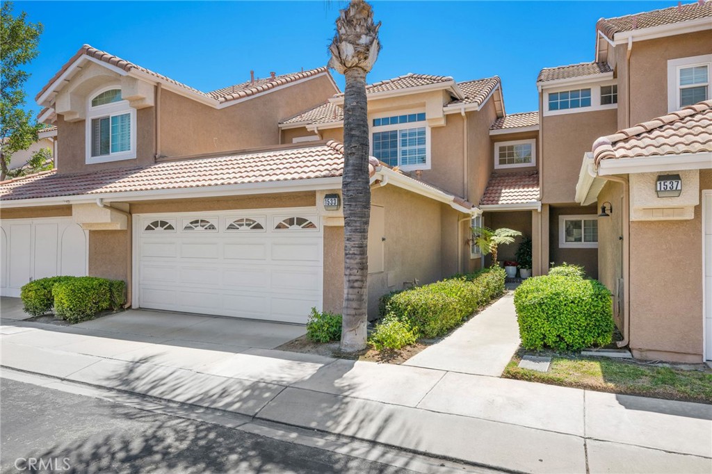 1533 Classico Way