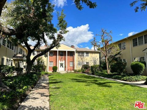 Photo of 525 E Maple Street #1, Glendale, CA 91205 (MLS # 26653869)