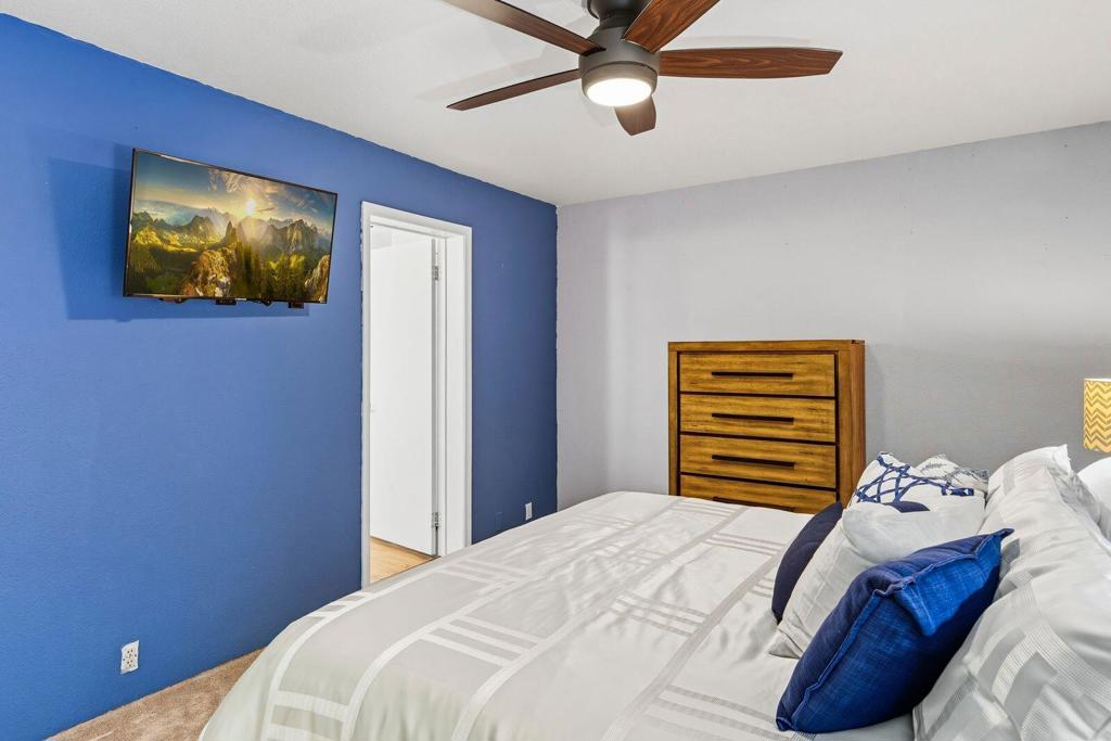 Palm Canyon Mobile C - Manufactured In Park