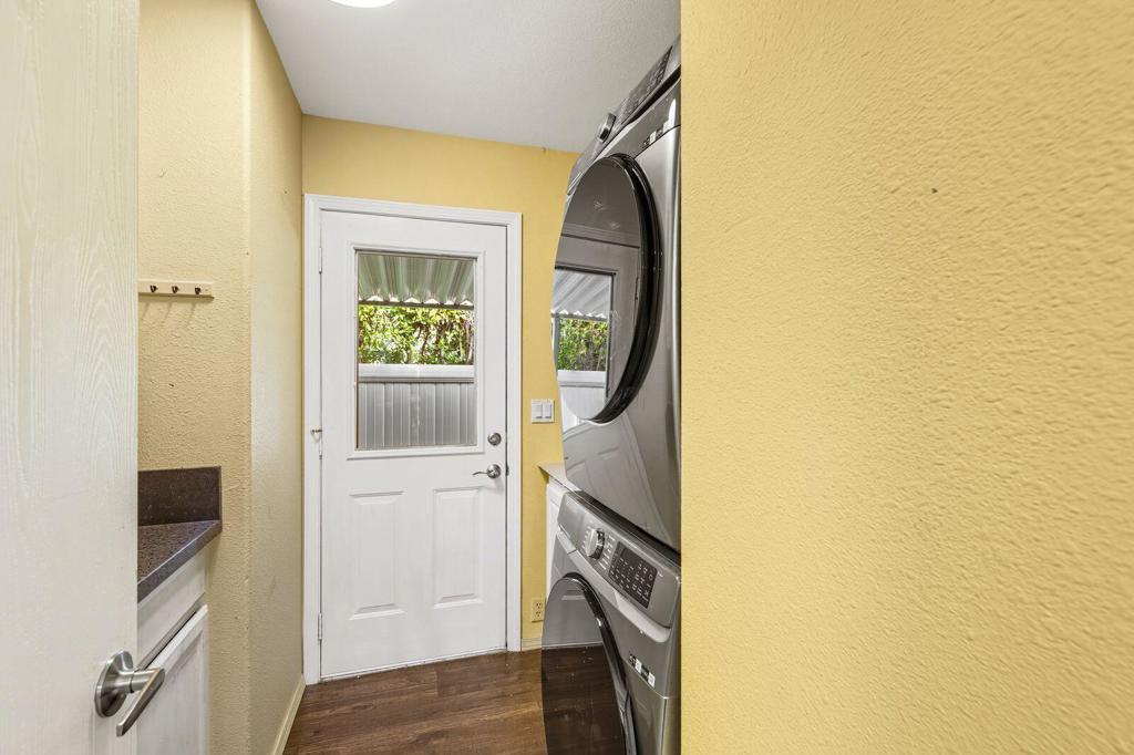 Palm Canyon Mobile C - Manufactured In Park